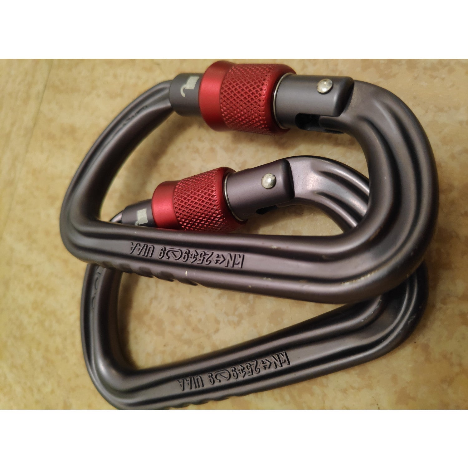 Ocun Falcon Screw - Screwgate Carabiner